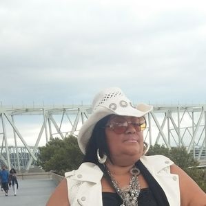 Meet your Posher, Terri